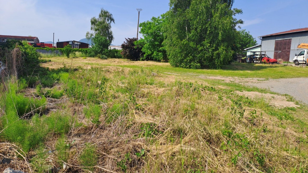 Na Prenájom - jedinečný pozemok, 2 015m2, Pod Hájom - Ľubotice.