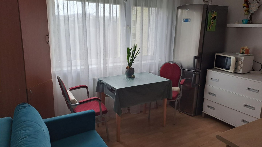 REZERVOVANÉ Na Predaj - 1-izbový byt, 35m2, 5/7 posch., Mukačevská - Prešov.