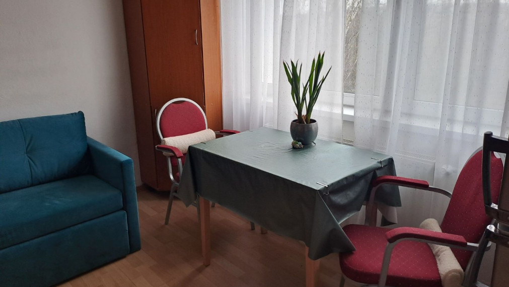 REZERVOVANÉ Na Predaj - 1-izbový byt, 35m2, 5/7 posch., Mukačevská - Prešov.