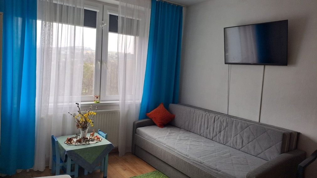 REZERVOVANÉ Na Predaj - 1-izbový byt, 35m2, 5/7 posch., Mukačevská - Prešov.