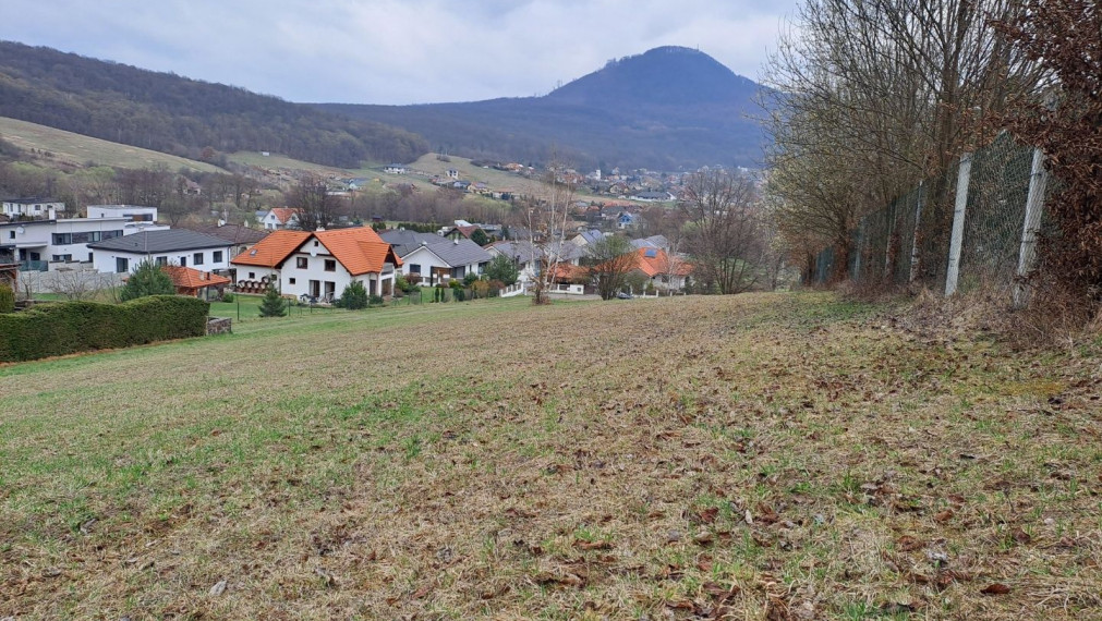 Na Predaj - stavebný pozemok, 4 020m2, ul. Lipová, Veľký Šariš - Kanaš.