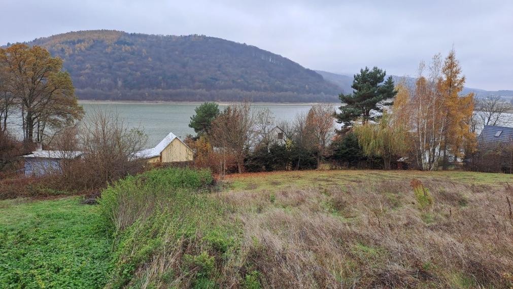 EXKLUZÍVNE - na predaj pozemok v obci Turany nad Ondavou časť Petejovce.