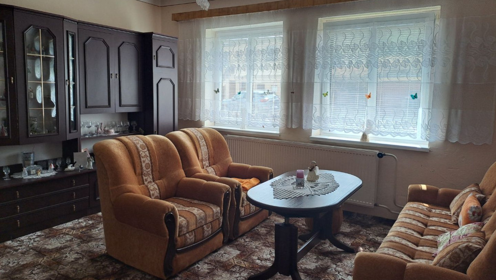 NA PREDAJ - 5-izbový rodinný dom v obci Giglovce.