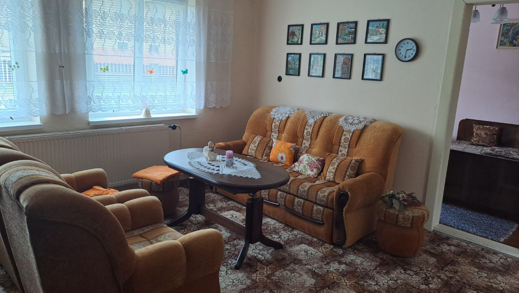 NA PREDAJ - 5-izbový rodinný dom v obci Giglovce.