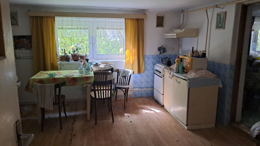 PREDAJ - 4-izbový rodinný dom v obci Trstené pri Hornáde.