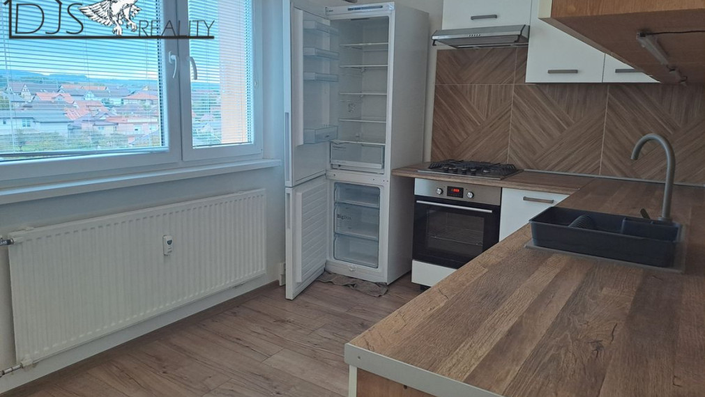 Na predaj - 3-izbový byt s loggiou, 75m², 6/7 posch., po kompletnej rekonštrukcii, sídl. Šváby.