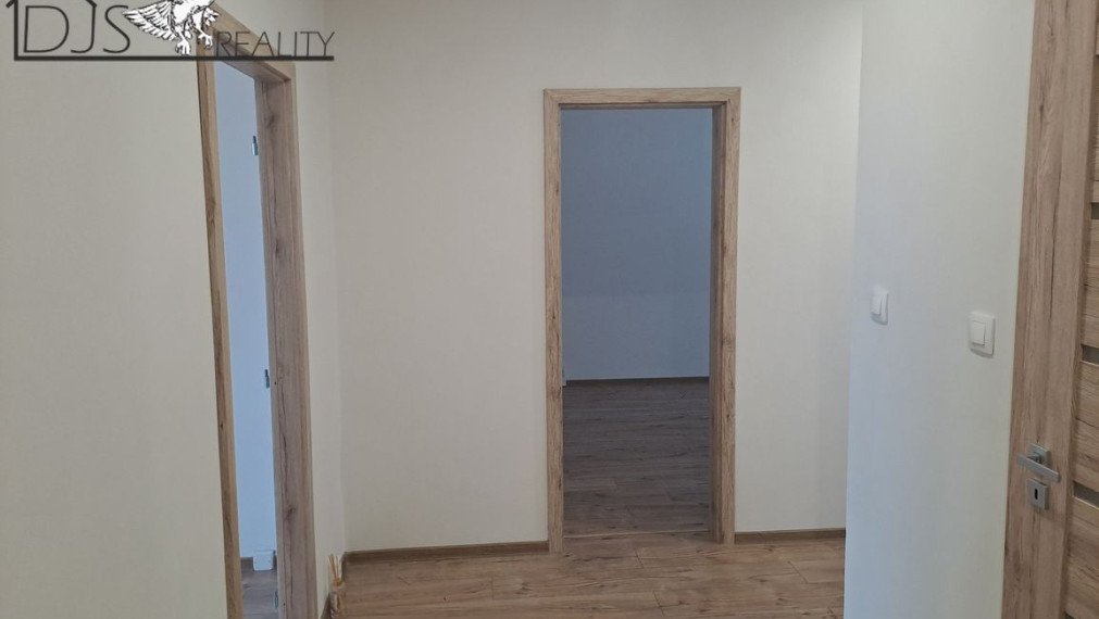 Na predaj - 3-izbový byt s loggiou, 75m², 6/7 posch., po kompletnej rekonštrukcii, sídl. Šváby.