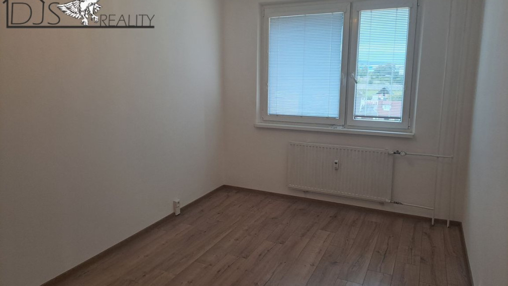 Na predaj - 3-izbový byt s loggiou, 75m², 6/7 posch., po kompletnej rekonštrukcii, sídl. Šváby.