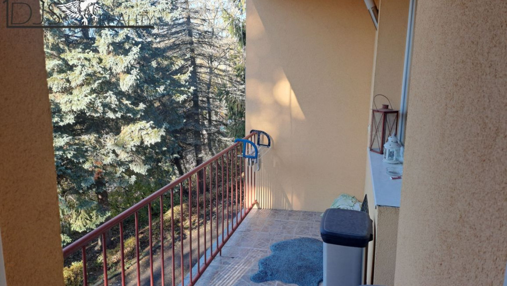 Na predaj - 3-izbový byt s loggiou, 78m², 1. posch., po kompletnej rekonštrukcii, Prešov.