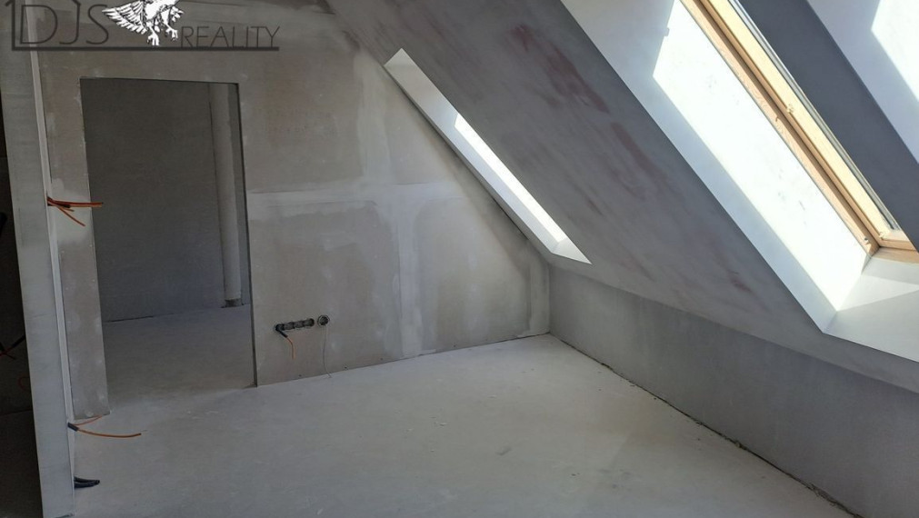 Na predaj byty v meštianskom dome v centre mesta na Hlavnej ulici v Prešove.