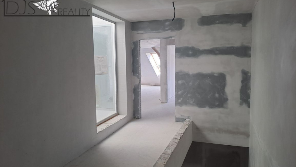 Na predaj byty v meštianskom dome v centre mesta na Hlavnej ulici v Prešove.