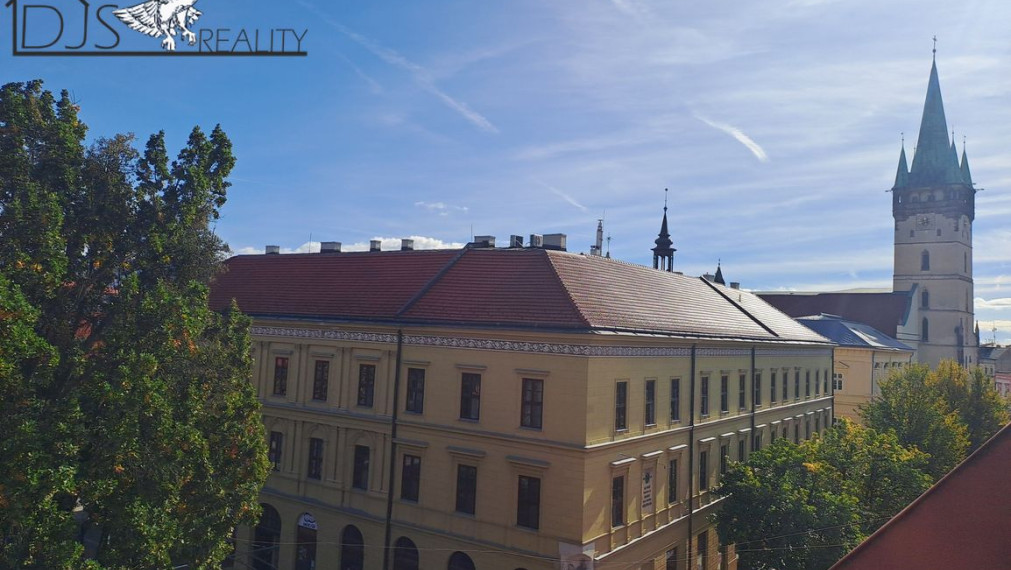 Na predaj byty v meštianskom dome v centre mesta na Hlavnej ulici v Prešove.