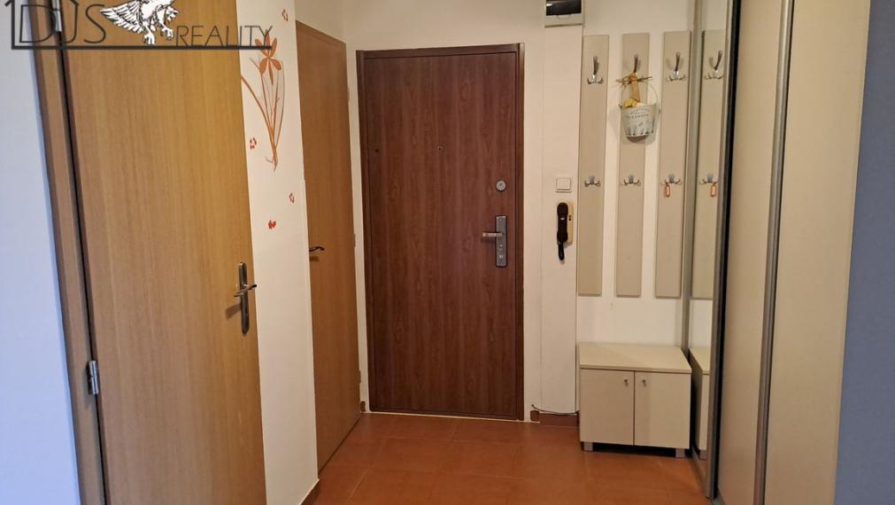 Na prenájom -pekný 3-izbový byt na ulici Šmeralová v Prešove.