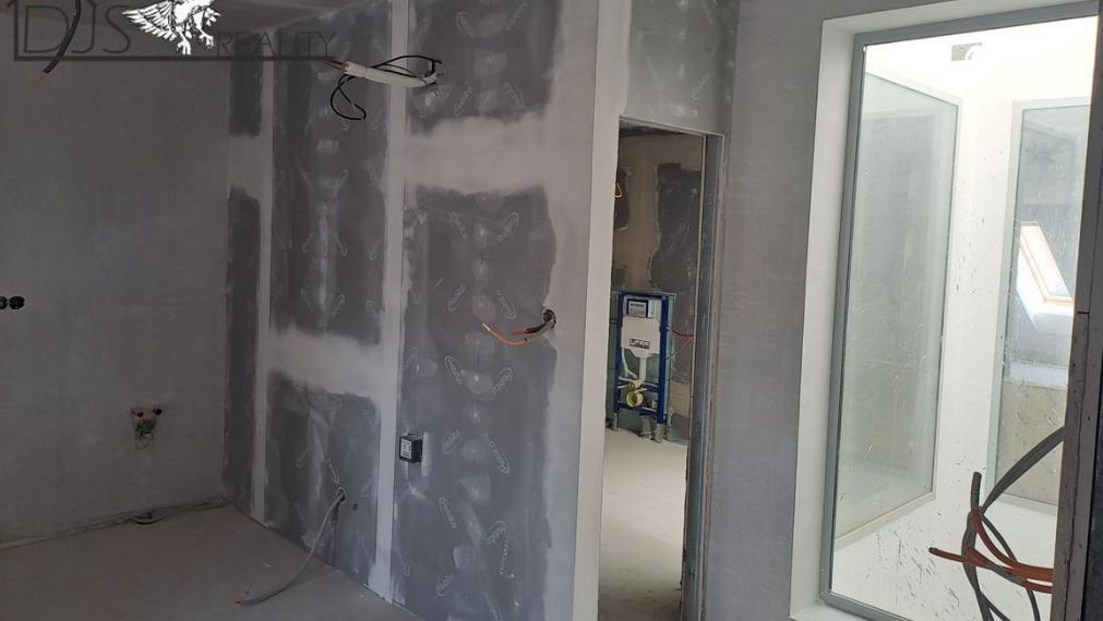 Na predaj byty v meštianskom dome v centre mesta na Hlavnej ulici v Prešove.