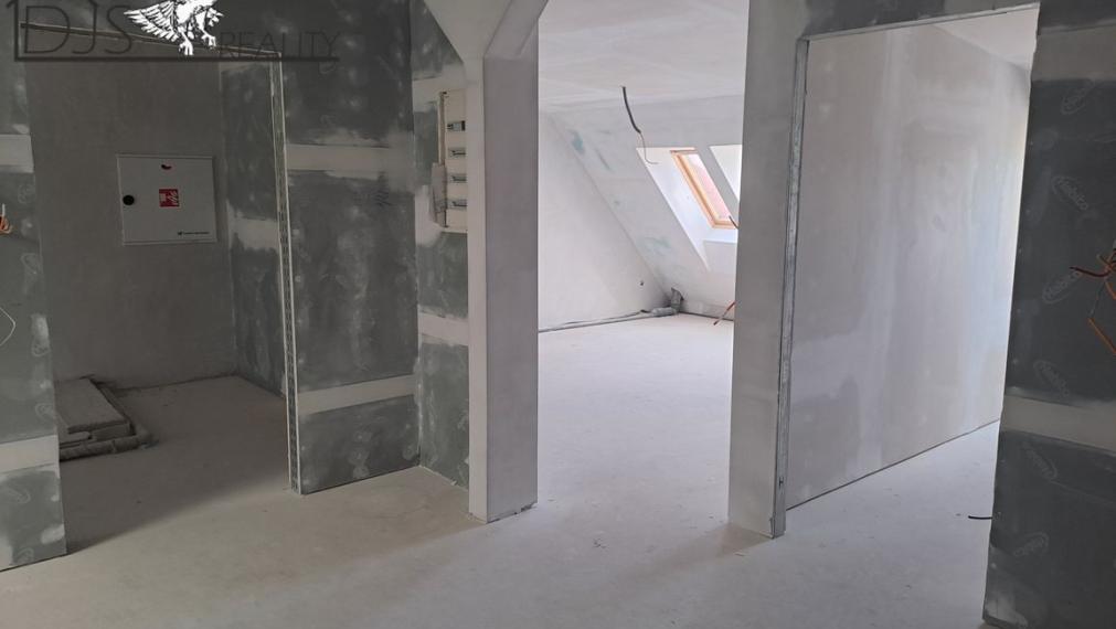 Na predaj byty v meštianskom dome v centre mesta na Hlavnej ulici v Prešove.