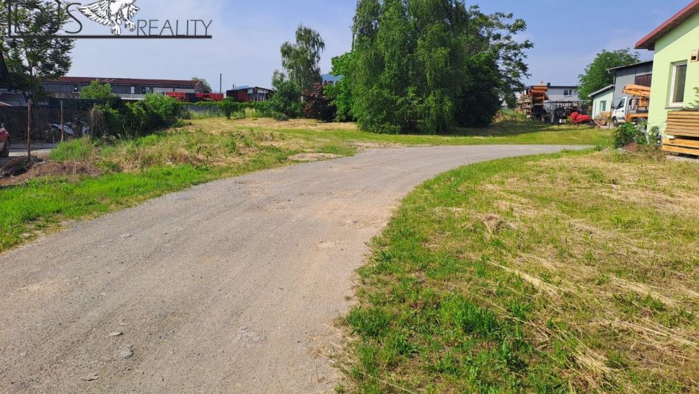 Na Prenájom - jedinečný pozemok, 2 015m2, Pod Hájom - Ľubotice.