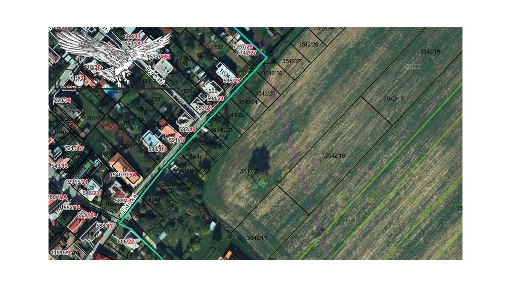 Na predaj pozemky.