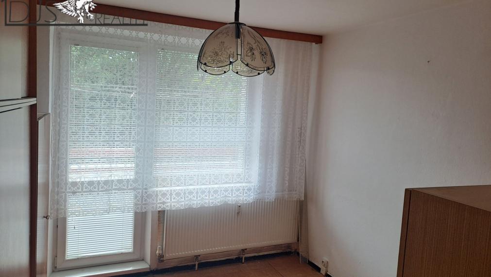 EXKLUZÍVNE - Na Predaj - 2 izbový byt, Sídlisko 3, ulica Matice slovenskej.