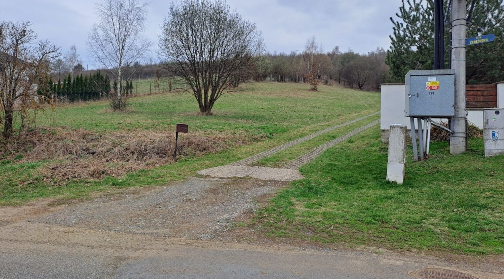 Na Predaj - stavebný pozemok, 4 020m2, ul. Lipová, Veľký Šariš - Kanaš.