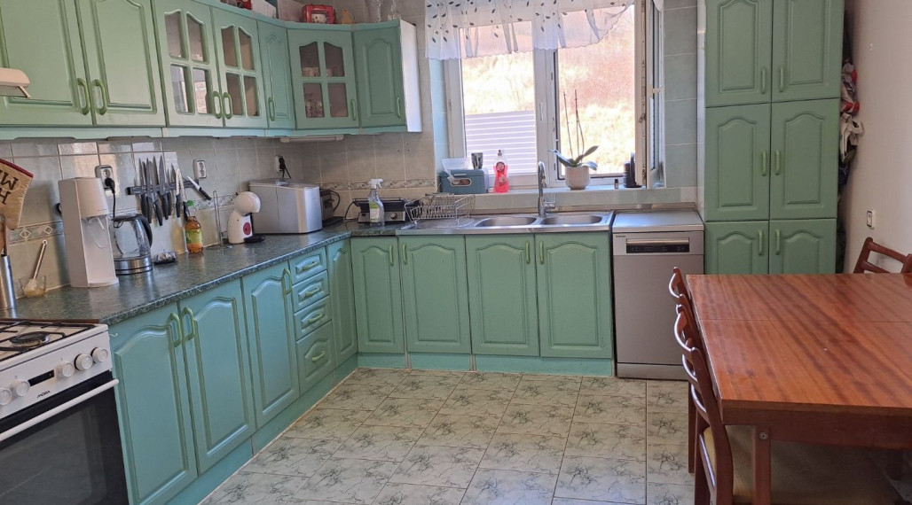 Na Predaj - 3-izbový byt, 72m2, Janka Matušku - Vranov nad Topľou, 2/3 posch., Balkón.