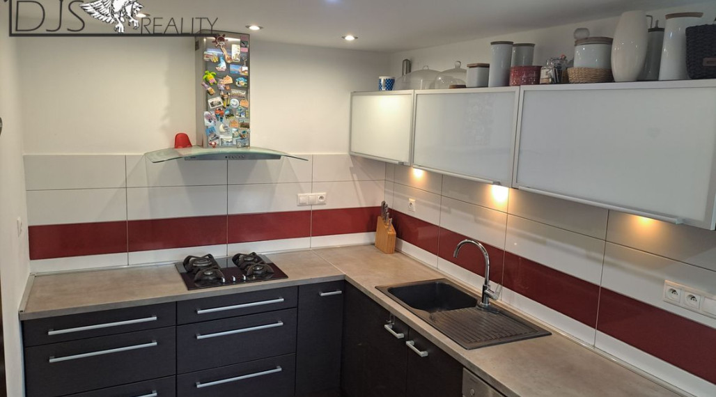 Na predaj - 3-izbový byt s loggiou, 78m², 1. posch., po kompletnej rekonštrukcii, Prešov.