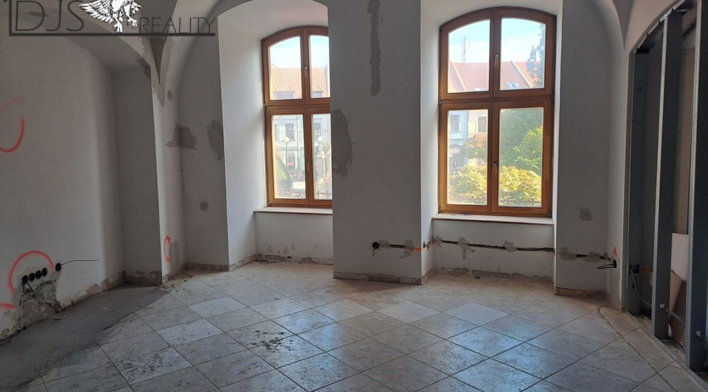 Na predaj byty v meštianskom dome v centre mesta na Hlavnej ulici v Prešove.