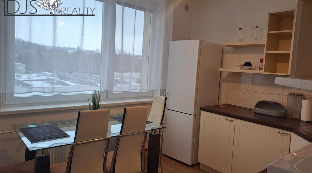 Na prenájom -pekný 3-izbový byt na ulici Šmeralová v Prešove.