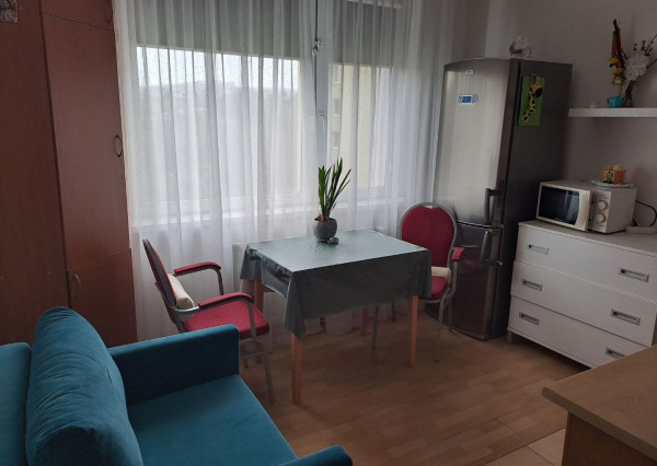 REZERVOVANÉ Na Predaj - 1-izbový byt, 35m2, 5/7 posch., Mukačevská - Prešov.