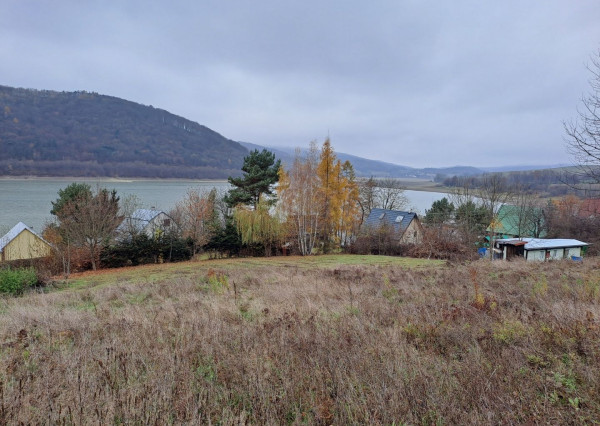 EXKLUZÍVNE - na predaj pozemok v obci Turany nad Ondavou časť Petejovce.