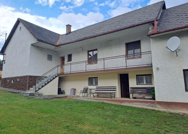 NA PREDAJ - 5-izbový rodinný dom v obci Giglovce.