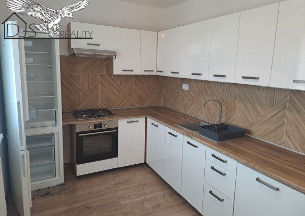 Na predaj - 3-izbový byt s loggiou, 75m², 6/7 posch., po kompletnej rekonštrukcii, sídl. Šváby.