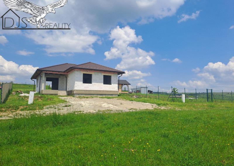 EXKLUZÍVNE - Na predaj rozostavaný rodinný dom v obci Čelovce (okr. Prešov).